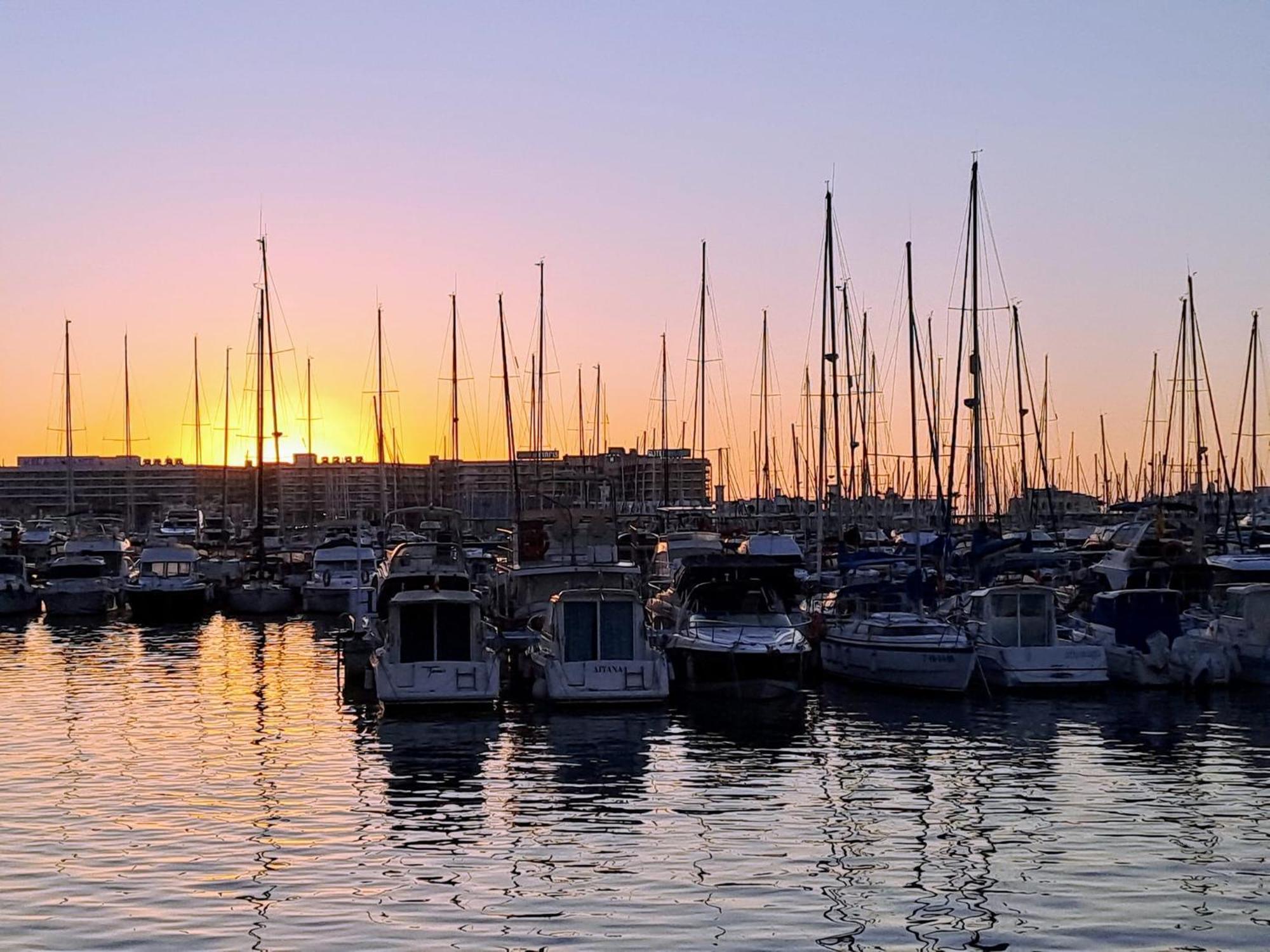 San Francisco 10 - 6 Apartamentos Boutique En El Centro - Playa Postiguet لقنت المظهر الخارجي الصورة